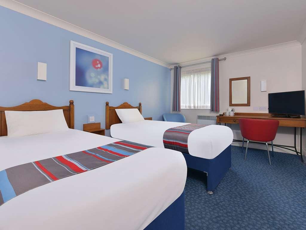 Travelodge York Hull Road Habitación foto